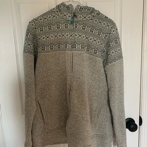 Patagonia zipper sweater